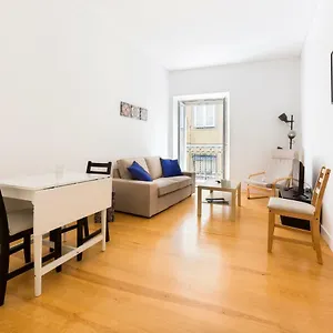 https://the-trendy-prince-lisbon-apartment-1200-139.hotels-lisbon-portugal.com