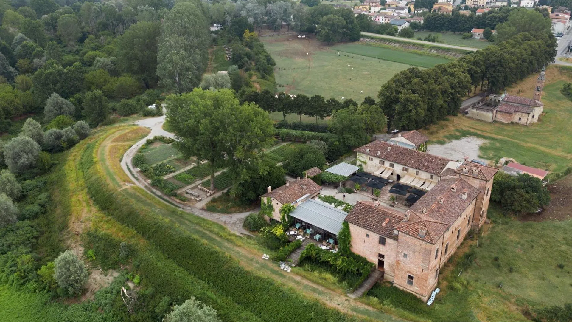 Antica Corte Pallavicina Relais Polesine Parmense Country house