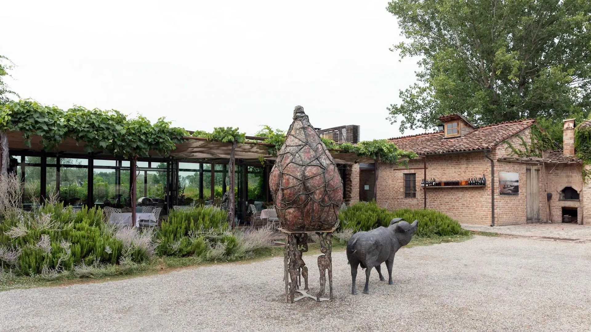 Antica Corte Pallavicina Relais Polesine Parmense 0*,  Italy